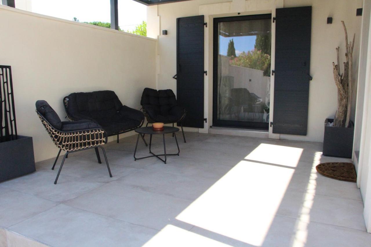 Vila Loft Lou Pitchoun Saint-Étienne-du-Grès Exteriér fotografie