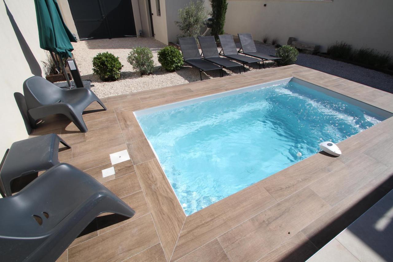 Vila Loft Lou Pitchoun Saint-Étienne-du-Grès Exteriér fotografie